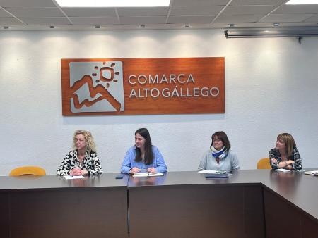 Imagen La directora general del Instituto Aragonés de la Juventud visita la...
